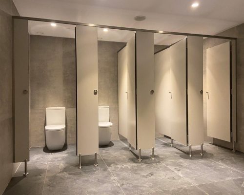 toilet-mall-1.jpg